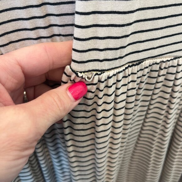 Olivia Rae Women’s Striped Tiered Dress Flutter Sleeves Scoop Neck Elastic Large - Picture 7 of 10